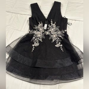 BCBGMAXAZRIA short black party dress